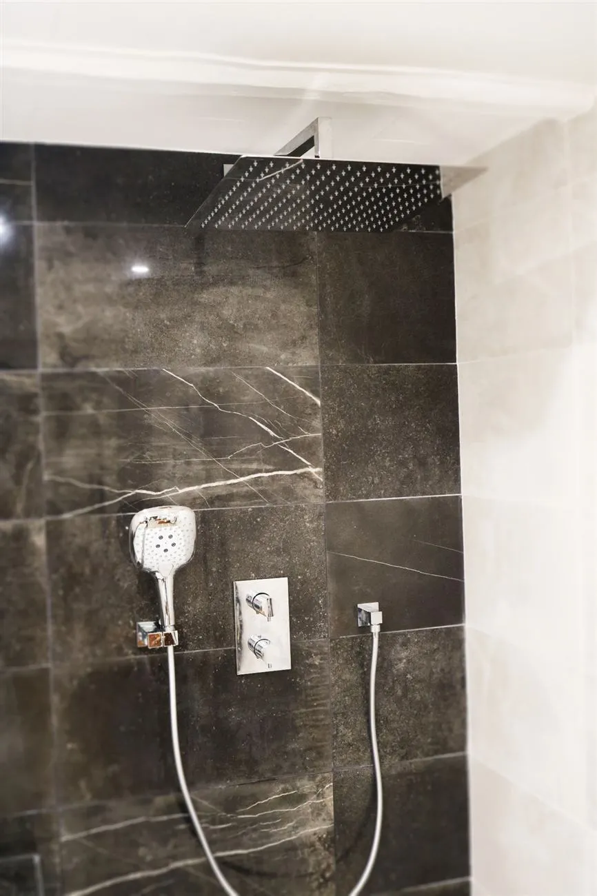 Salle de bain à Plomodiern (2022), après travaux