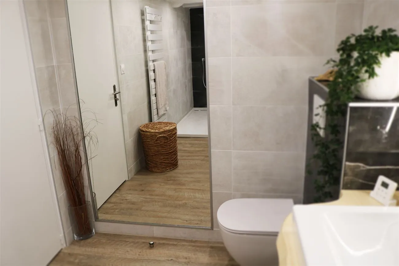 Salle de bain à Plomodiern (2022), après travaux
