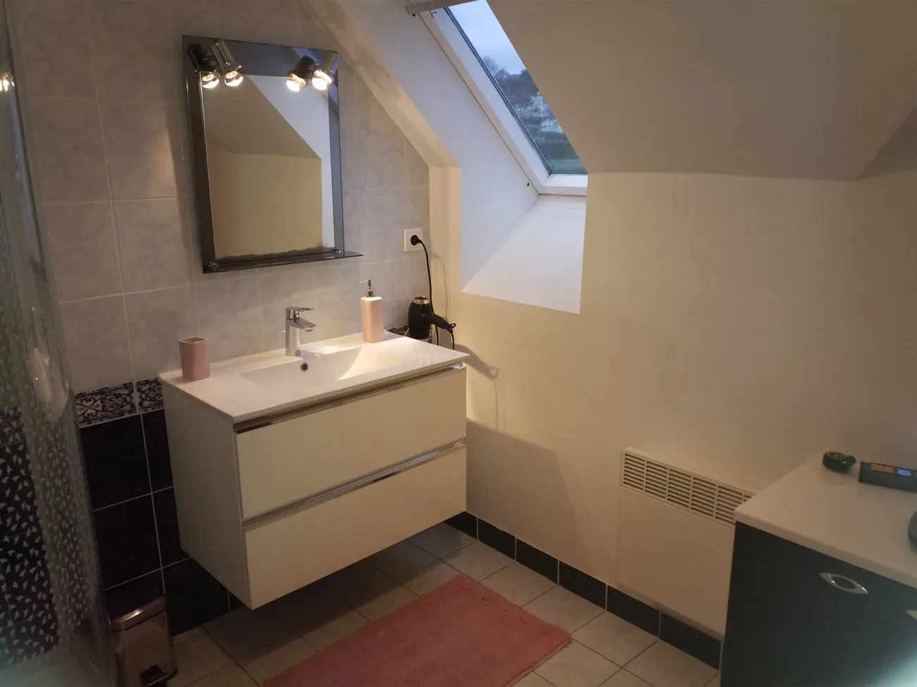 Salle d'eau à Plomodiern (2023), avant travaux