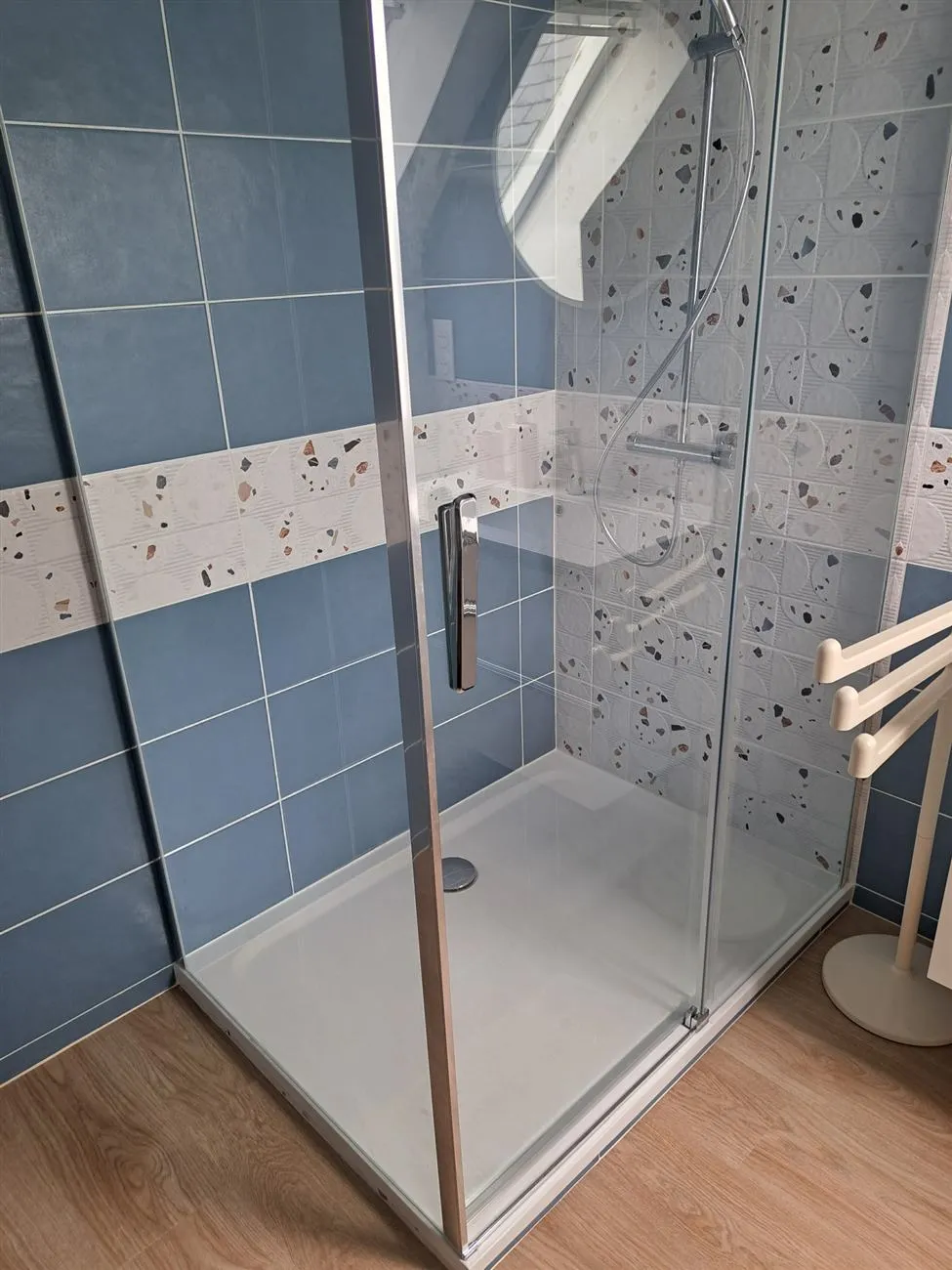 Salle d'eau à Plomodiern (2023), après travaux
