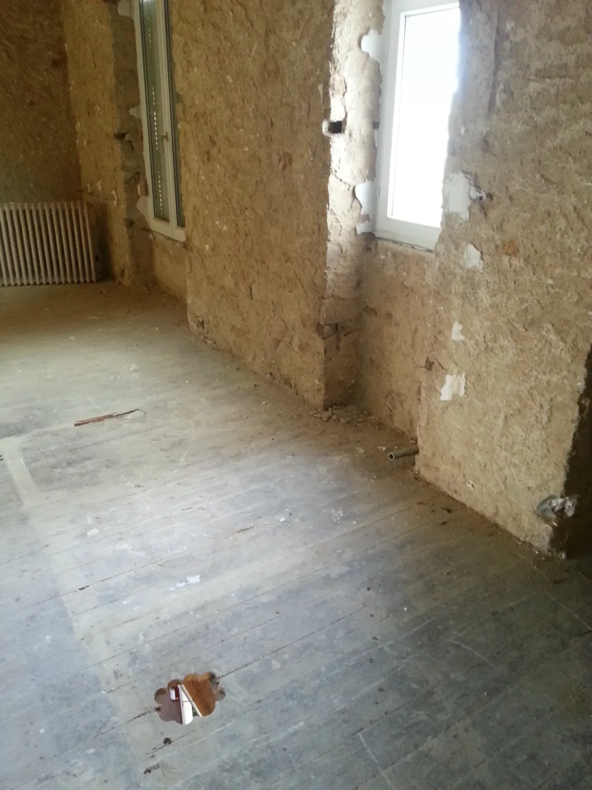 Mini salle d'eau. à Beg Meil (2018), avant travaux